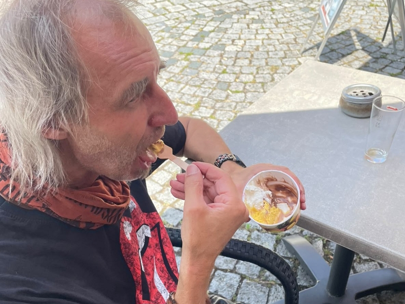 Größer anzeigen...