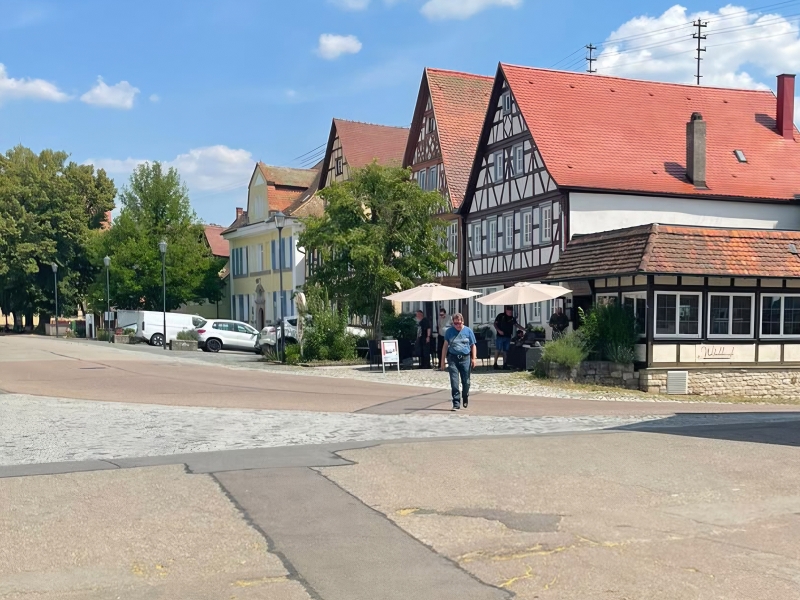 Größer anzeigen...